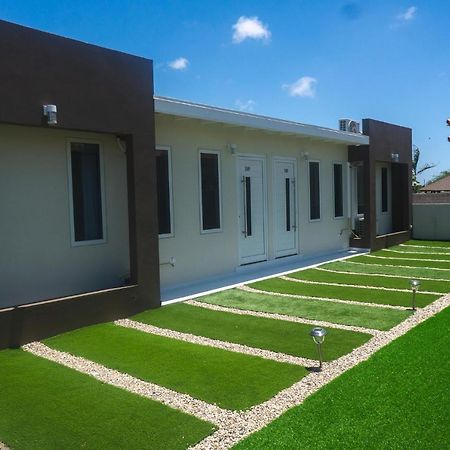 Apartmán Pavia'S Centerpoint Oasis Oranjestad Exteriér fotografie