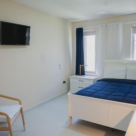 Apartmán Pavia'S Centerpoint Oasis Oranjestad Exteriér fotografie