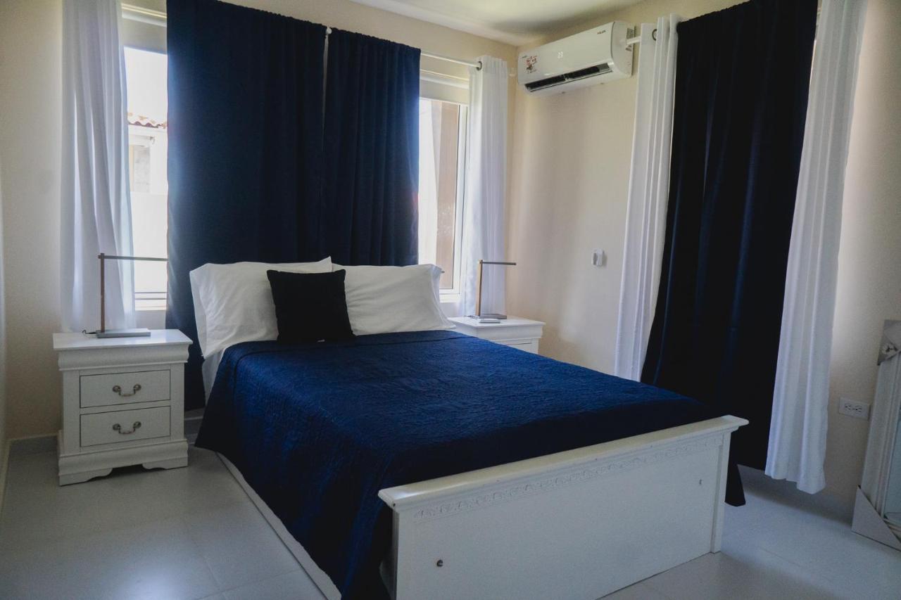 Apartmán Pavia'S Centerpoint Oasis Oranjestad Exteriér fotografie