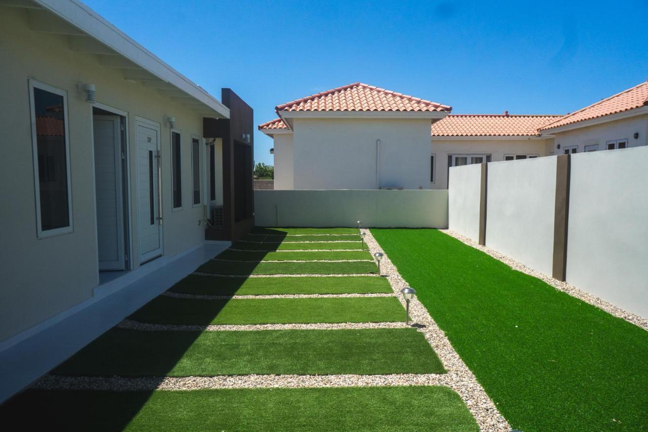 Apartmán Pavia'S Centerpoint Oasis Oranjestad Exteriér fotografie